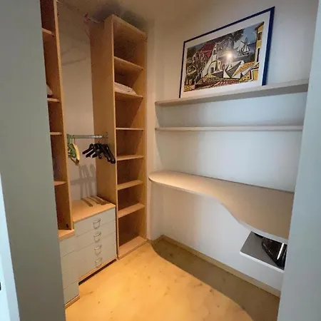 Penshouse Apartment *